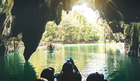 A Mesmerizing Labyrinth: Explore the Underground River of Puerto Princesa!