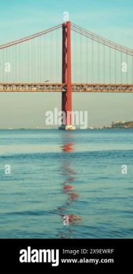  A Ponte de Fuchang: Uma obra-prima arquitetónica sobre as águas cristalinas do rio Han!