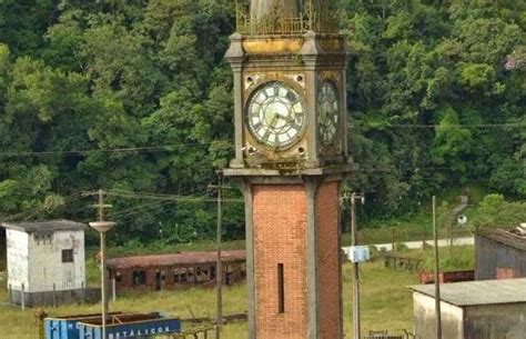  A Torre do Relógio de Tonghua: Um tesouro histórico que te leva a voar no tempo!