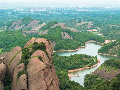 Monte Longhu: Um Santuário Natural com Paisagens Deliciosas e Histórias Místicas!